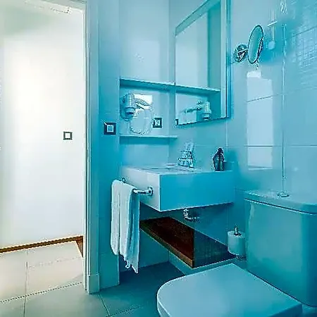 Oasis 3*
