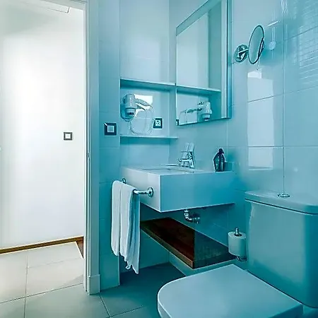 Oasis 3*